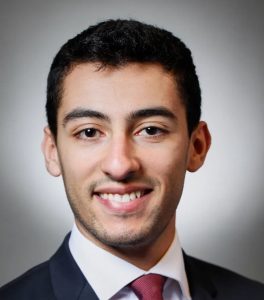 Portrait de Mounir, professeur particulier de maths, qui partage sa méthode pour progresser : comprendre, appliquer, complexifier.